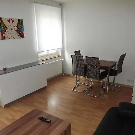 Rent A Eptingerstrasse - Self Check-in *